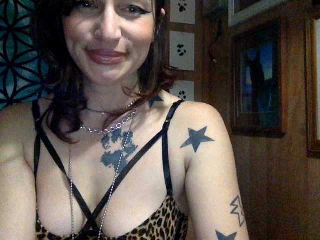 Broadcast screenshots arielwyld