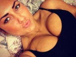 Erotic video chat arinka2015