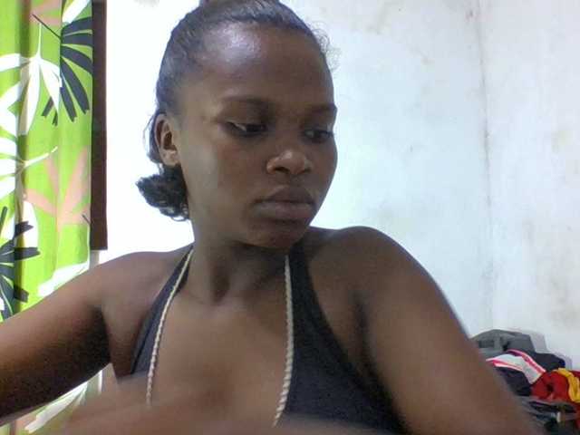 Welcome to my chat room! Feel free to say hi 😊