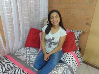 Erotic video chat Ashleey18