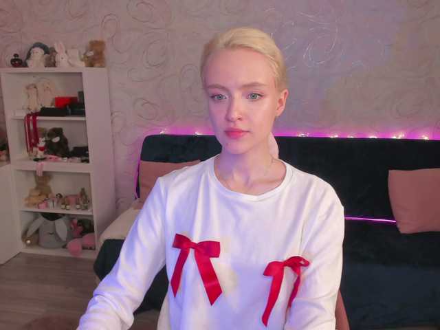 Broadcast screenshots Ashley-Dream