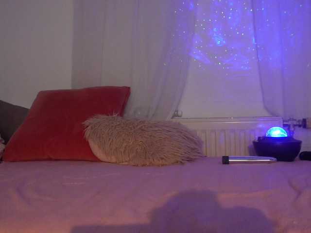 Broadcast screenshots AshleyJohnes