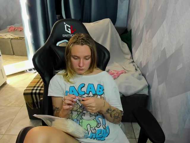 Broadcast screenshots ashleymurr