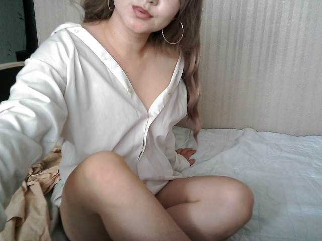 Photos AuraAsian HI guys !! If you like me 22 tok ) if you love me 33 tok )flash tits 55 tok 88tok shirts off)))