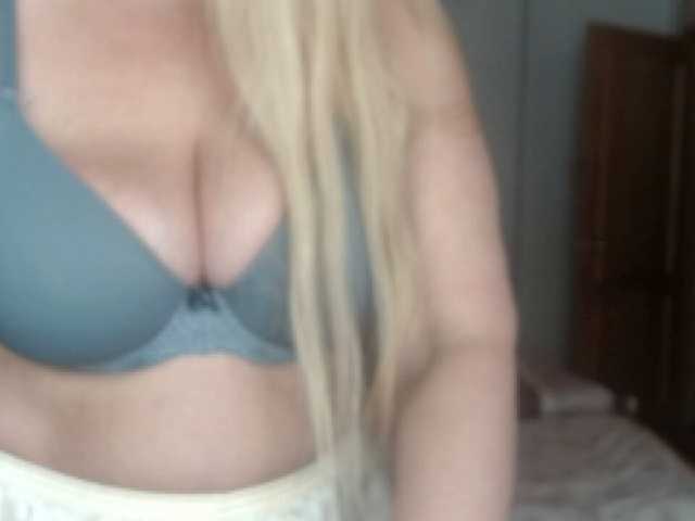 Broadcast screenshots AuraKISS