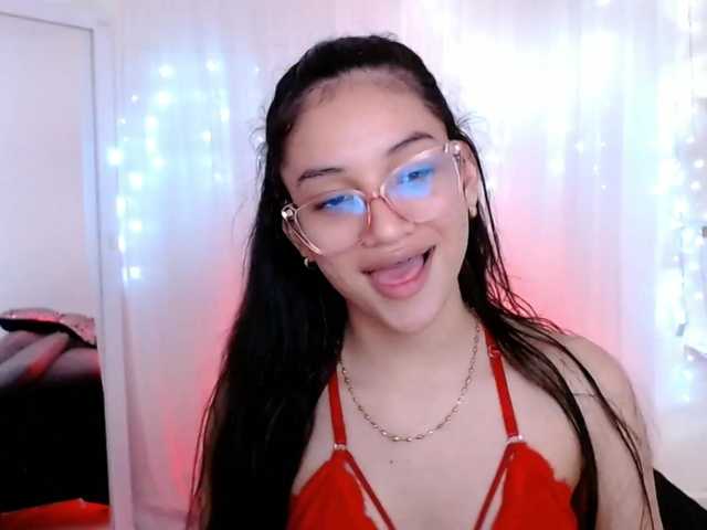 Photos Aurora-walker Hii guys , Be welcome. want to play with me?❤ Goal = Show tits and oil ❤