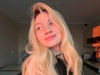 Erotic video chat CrunchyBun