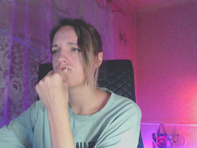 #bigpussylips!
Boobs 73* Pussy 88* ASS 75* Clit 70* Doggy 134* Naked 313*.
c2c 55tok. 
  2487 Broadcast screenshots Babymuro4ka