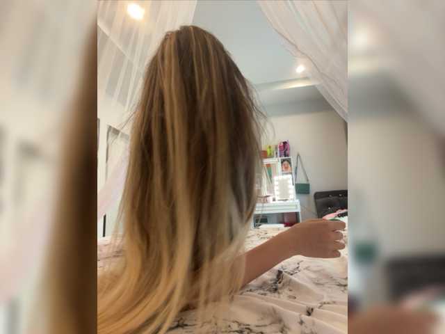 Broadcast screenshots Babyoumilk