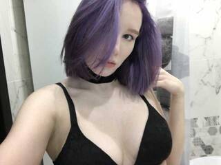 Erotic video chat Mileenna