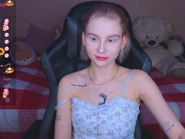 Broadcast screenshots barbieee-doll