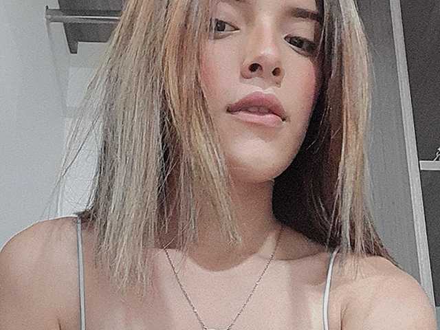 Photo of the profile barelylegal11