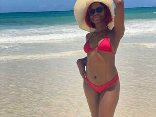 Erotic video chat BeautyDee