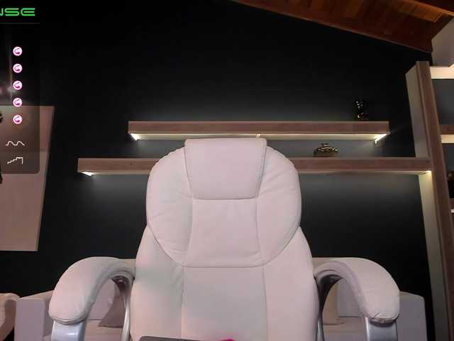 Broadcast screenshots BeccaRogers