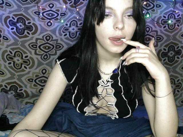 Broadcast screenshots BellaaSweet