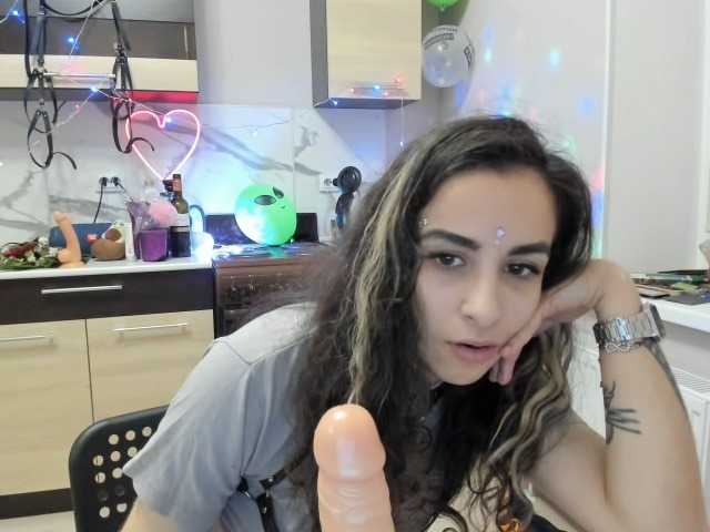 Broadcast screenshots BellaScatte