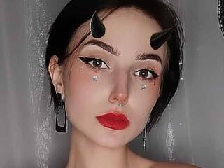 Erotic video chat BellaTrai