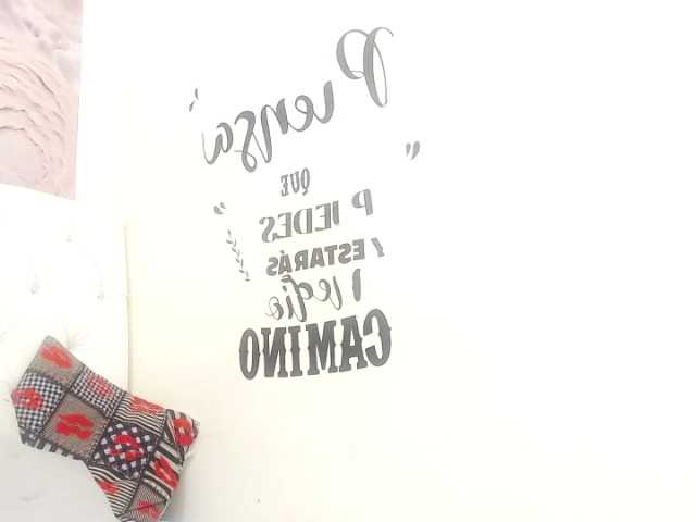 Broadcast screenshots BeverlyCum