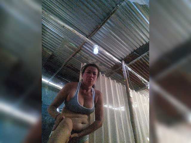 Broadcast screenshots biancafox