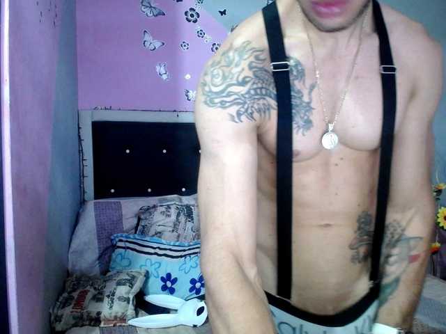 Broadcast screenshots bigassgroup1