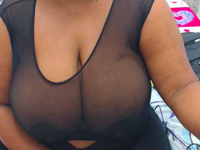 Broadcast screenshots BigBustyLatin