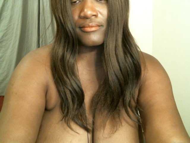 Broadcast screenshots Bigtitscassie