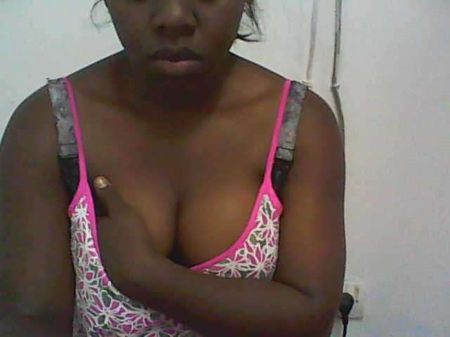 Photos black-boobs69 hello guys!! flash 20 tkn,naked 70tkn,Take me to Private Chat and I’m all yours