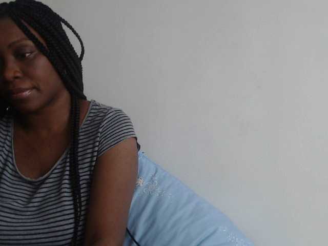Photos BlackSensualx I want to interact with a romantic and cultured man who will lead me to dream beyond who I am ....