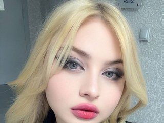 Erotic video chat BlondeBond