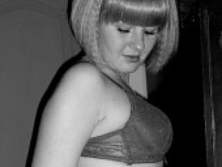 Erotic video chat blondikxxx