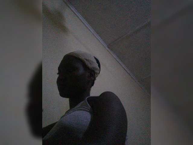 Broadcast screenshots 1hookup