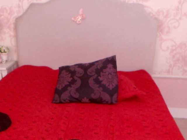 Broadcast screenshots AlanaRichards