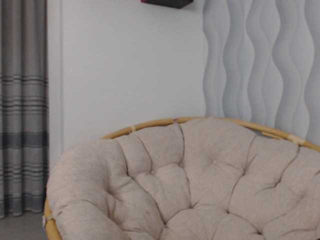 Broadcast screenshots comedgarson