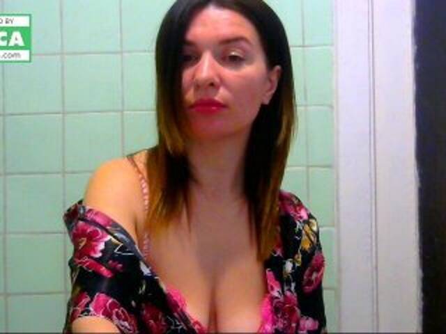 Broadcast screenshots emillly