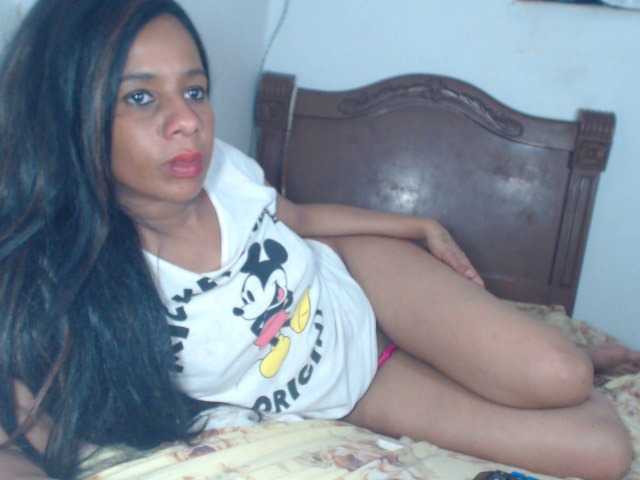 Broadcast screenshots alondra_groot