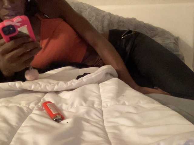 Broadcast screenshots pretyprissy