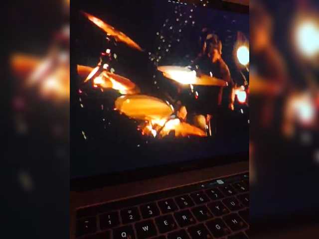 Broadcast screenshots LoversLab