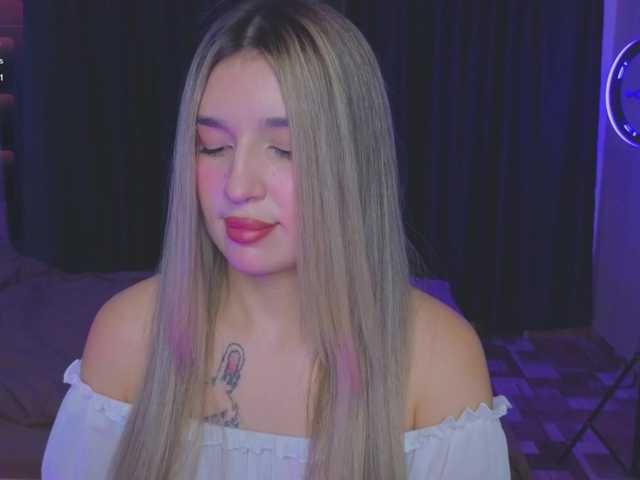 Broadcast screenshots RoxyChilli