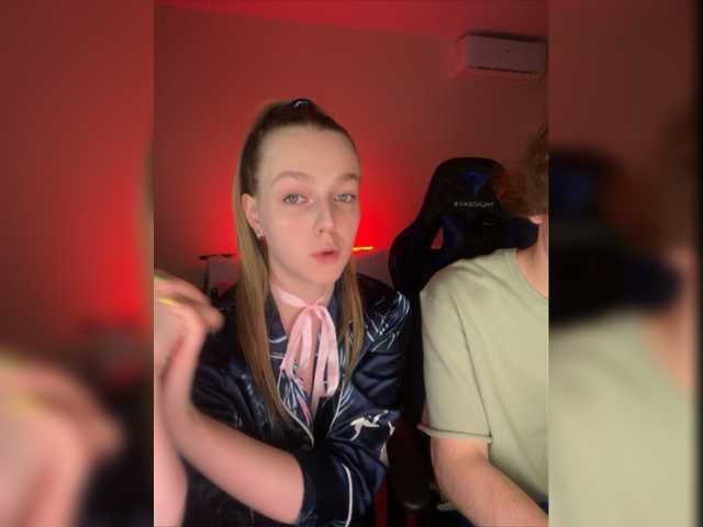 Broadcast screenshots Crazy_Couple