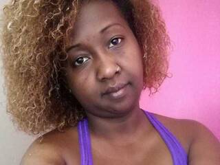 Erotic video chat Bonivianah