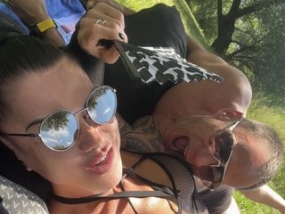 Erotic video chat Casual_couple_in_love