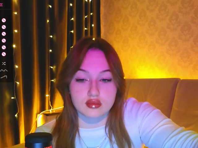 Broadcast screenshots BoredGirl