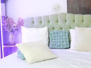 Erotic video chat BritneySynn