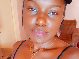 Erotic video chat Brownshuga94