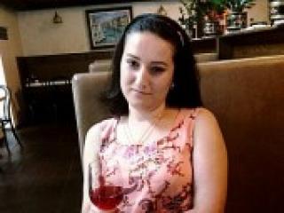 Erotic video chat brunetka125
