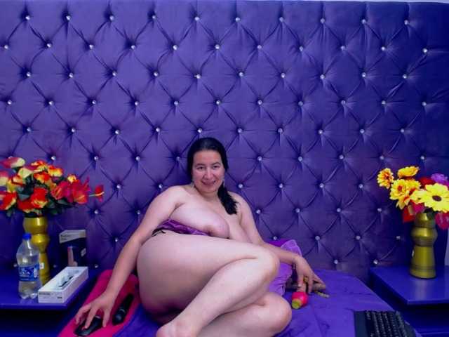 Photos BulmaPrinces I am a beautiful and very hot girl I love playing everything #bigboobs #bbw #curvy #natural I LOVE ANAL ....