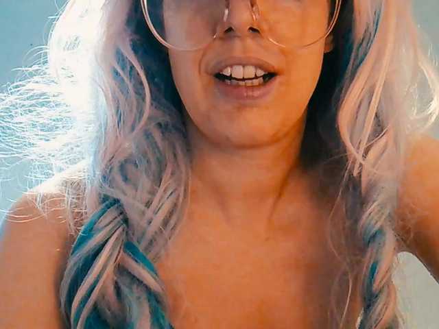 Broadcast screenshots bunnycaress