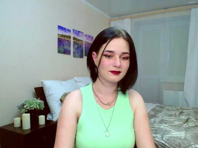 Photos BurningHearte Hello guys! i m new here and happy to start be online on Bonga! Welcome to my room! i d like to see ou in Pvt and Grp shows! Enjoy))