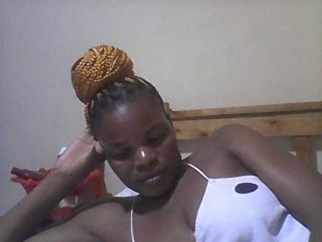 Broadcast screenshots Bustybetty1