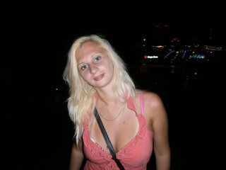 Erotic video chat BustyBlondy